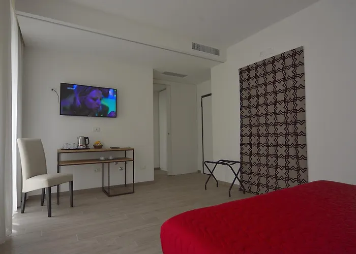 Il Rifugio Dei Templari לינה וארוחת בוקר לצ'ה